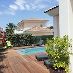 Avec Piscine Saint-raphael Saint-Raphaël