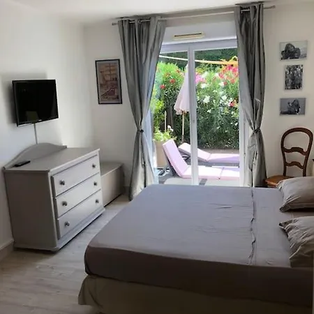 Avec Piscine Saint-raphael *